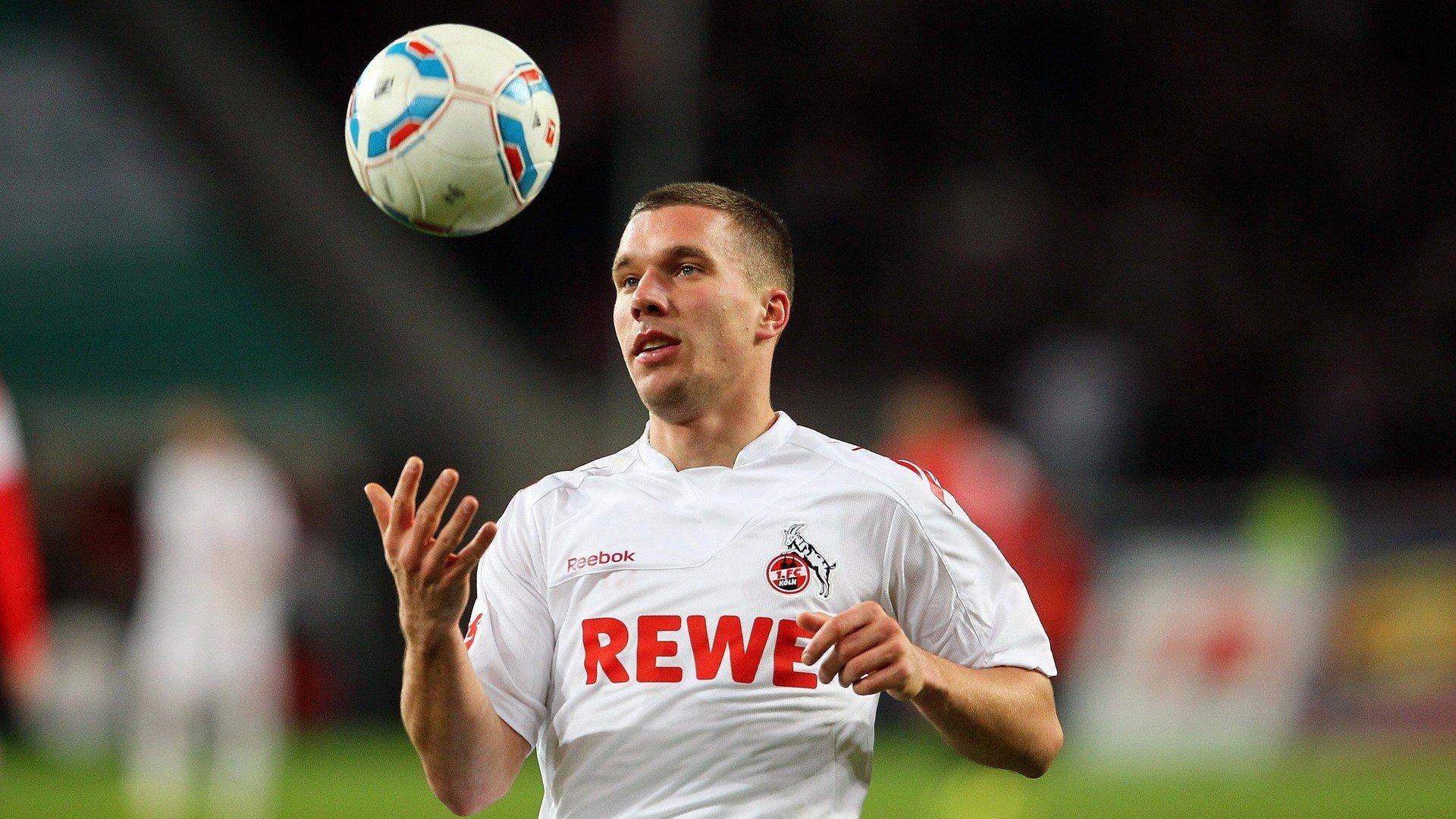 金球奖争议再起，2021年梅西第七度加冕，莱万姆巴佩的遗憾与时代之辩